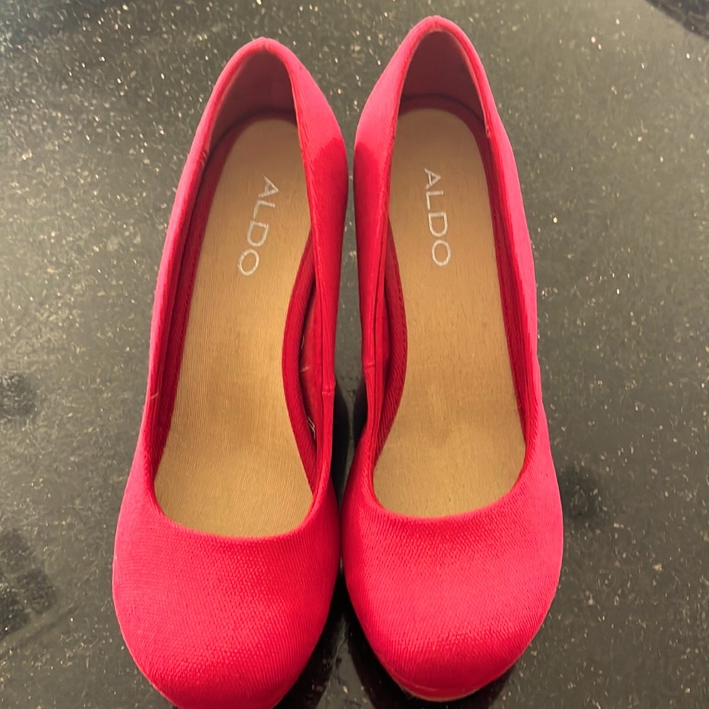 Aldo wedges